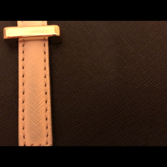 Kate Spade Crossbody - Picture 4 of 6